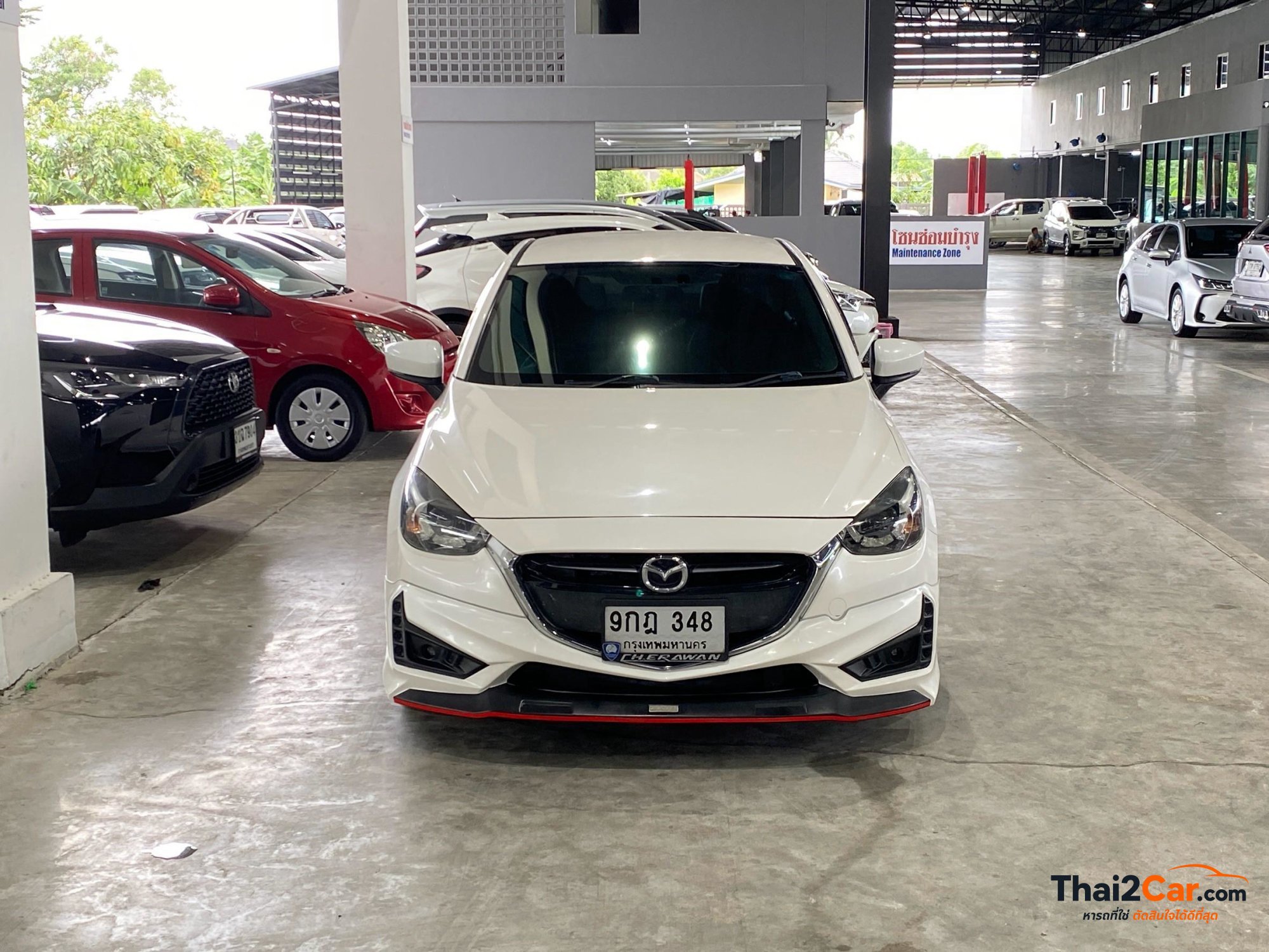 Mazda Mazda 2 1.3 High Connect เกียร์ AT สีขาว ไมล์ 129,212 กม. ผ่อนเริ่มต้น 5,xxx/เดือน 2019