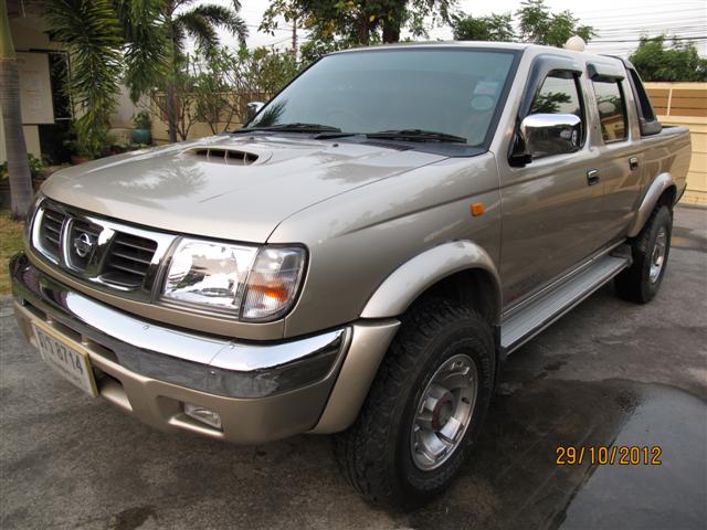 NISSAN Frontier 2001