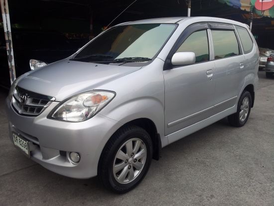 TOYOTA Avanza 2008