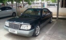 MERCEDES-BENZ E220 1994