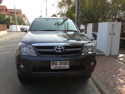TOYOTA fortuner 2005