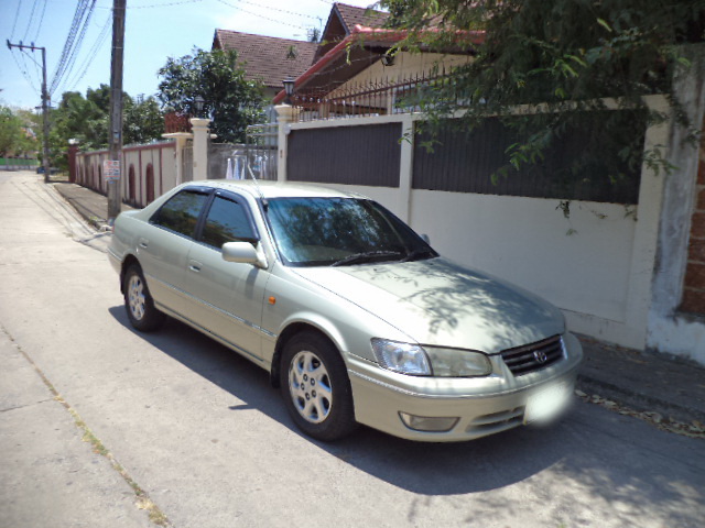 TOYOTA Camry 2001