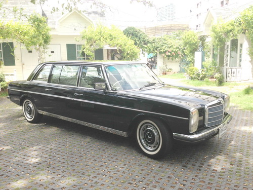 MERCEDES-BENZ W115 Limousine 1975