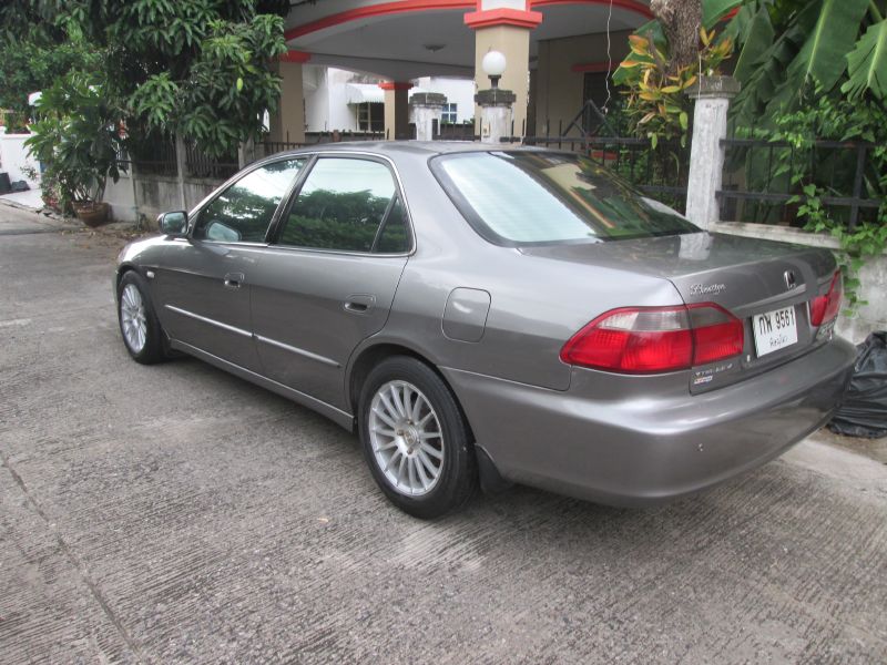 HONDA ACCORD 2000