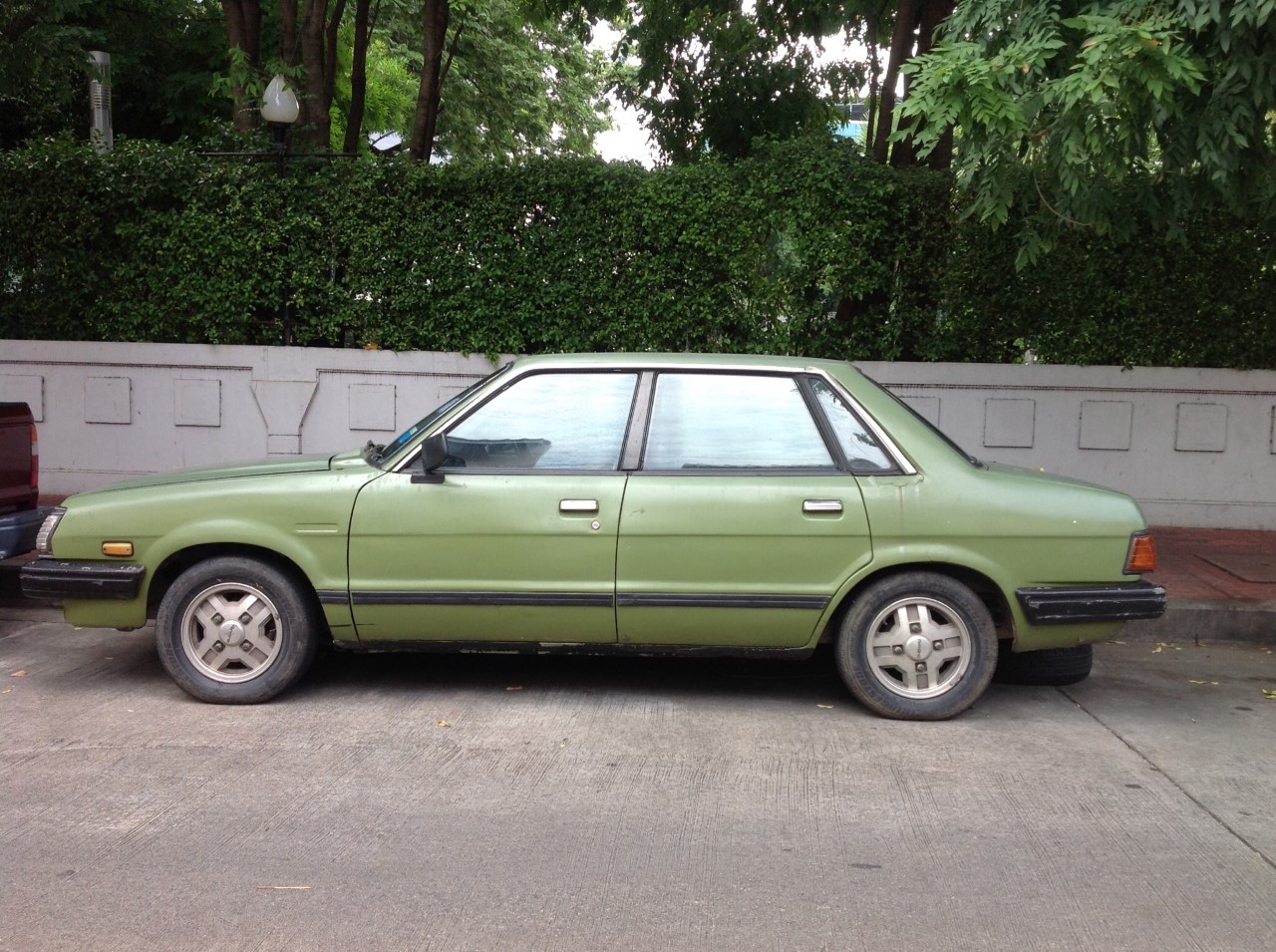SUBARU GLT 1998