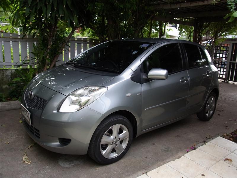 TOYOTA Yaris 2006